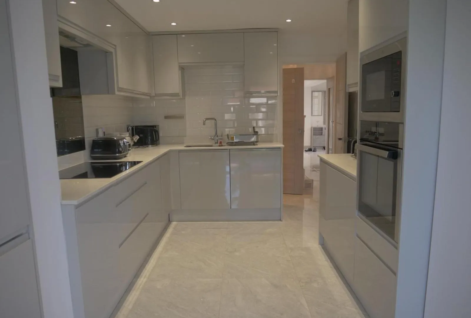 Апартаменты Modern House In Greater London Санбери 0*,  Великобритания